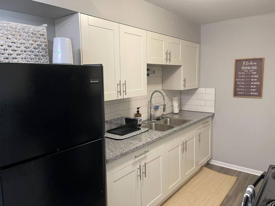 The Delores - 2 Bedroom Apt In Quilt Town, Usa Hamilton Zewnętrze zdjęcie